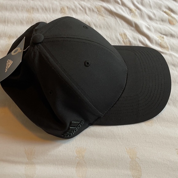 Black Adidas golf hat - Picture 2 of 6